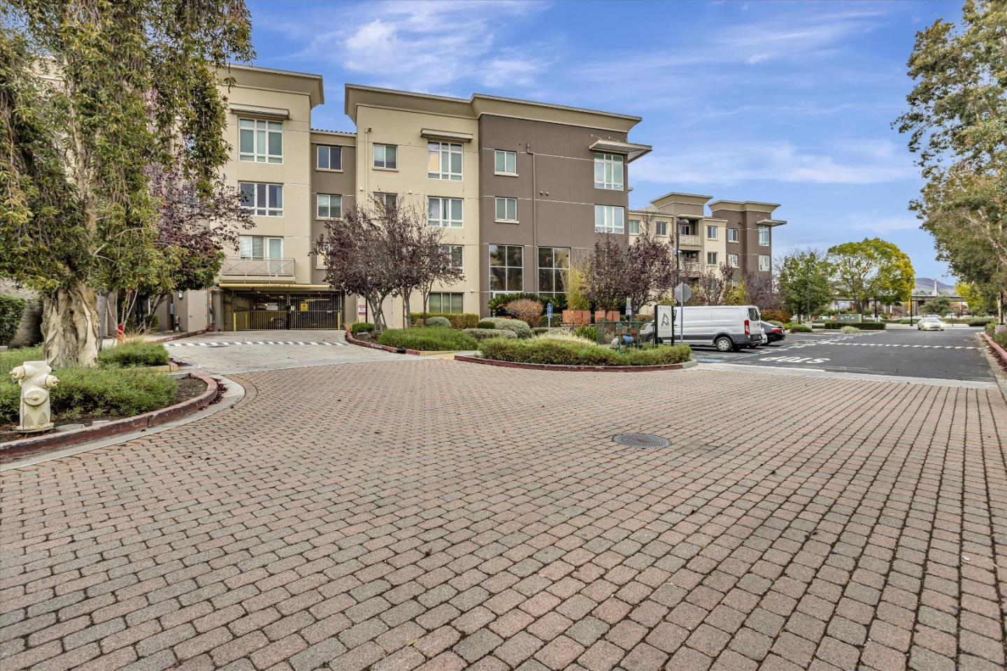 Detail Gallery Image 35 of 43 For 1101 S Main St #329,  Milpitas,  CA 95035 - 1 Beds | 1 Baths