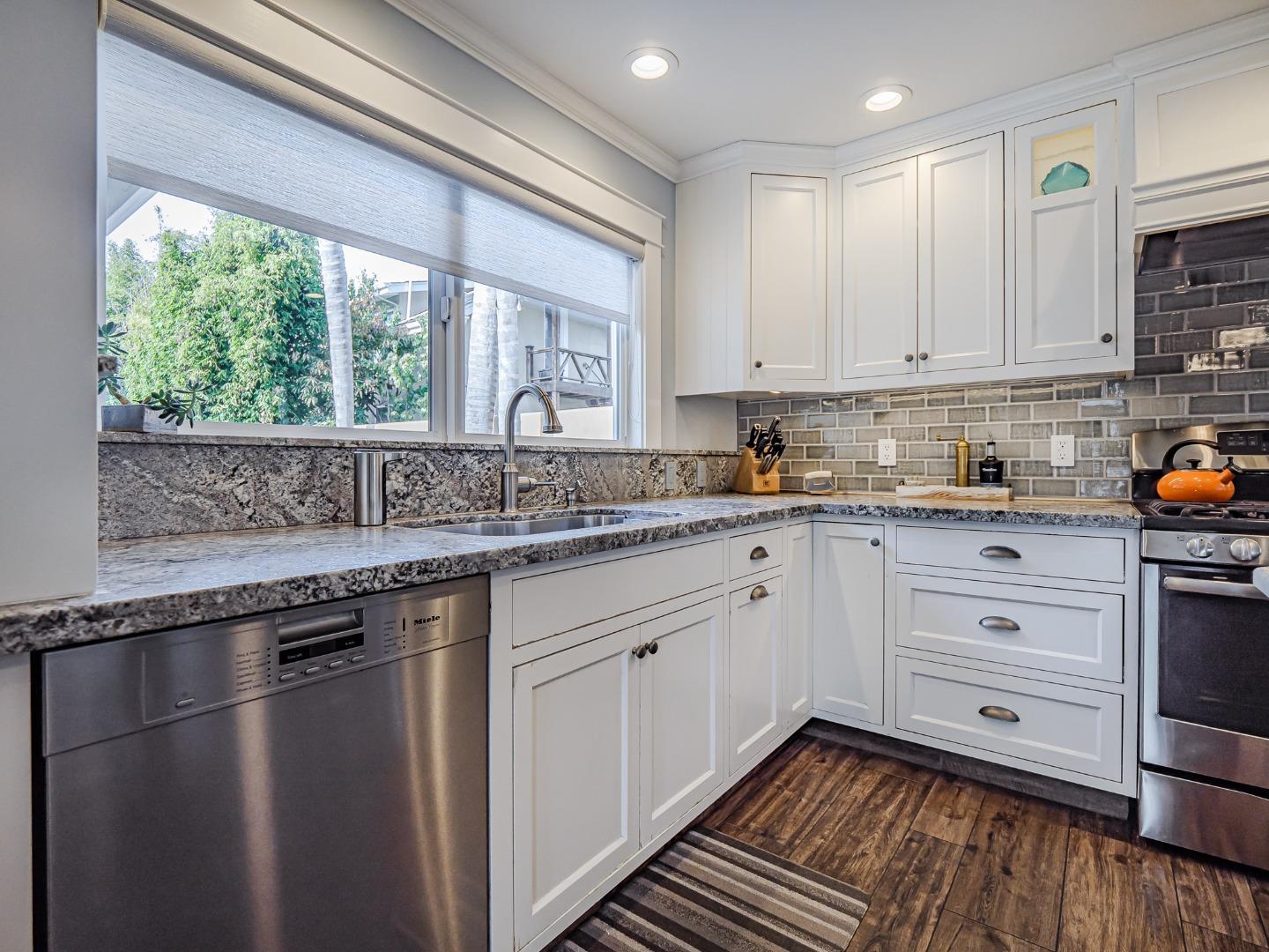 Detail Gallery Image 23 of 62 For 2735 Monterey Ave, Soquel,  CA 95073 - 3 Beds | 2/1 Baths