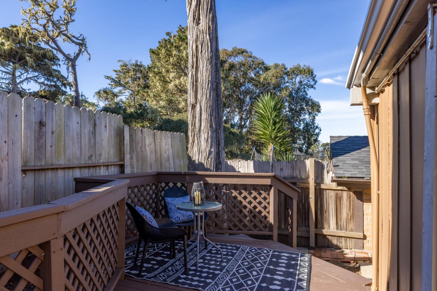 Detail Gallery Image 18 of 20 For 244 Grove Acre Ave, Pacific Grove,  CA 93950 - 2 Beds | 1 Baths