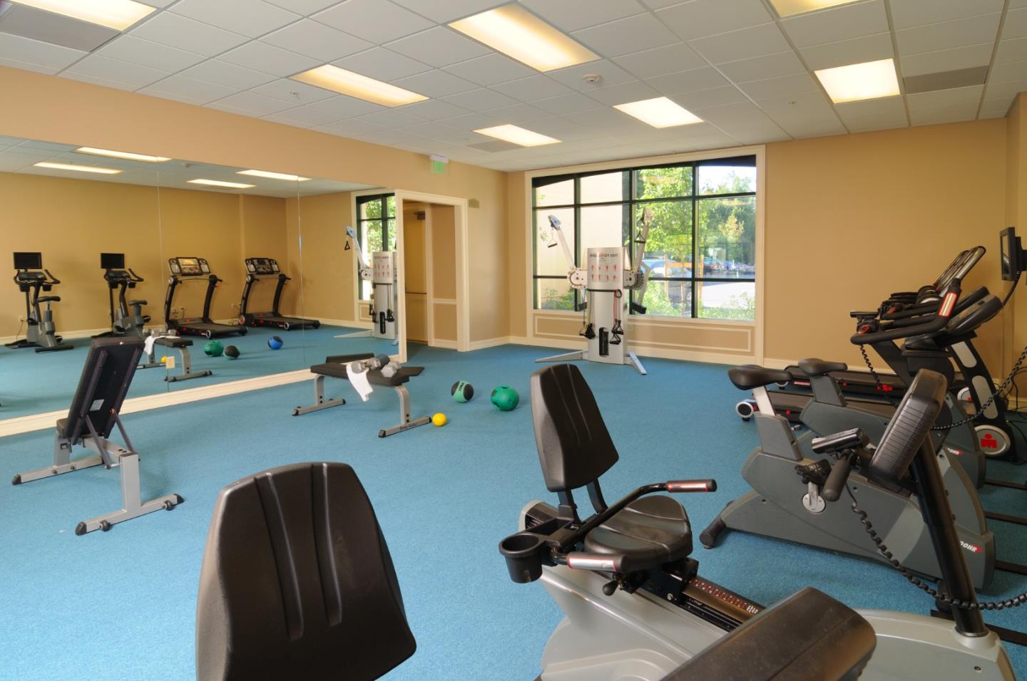 Detail Gallery Image 25 of 27 For 10 Crystal Springs Rd #1405,  San Mateo,  CA 94402 - 2 Beds | 2 Baths