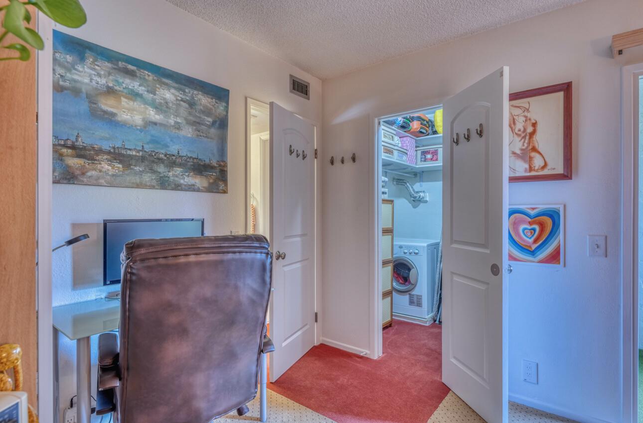 Detail Gallery Image 21 of 29 For 500 Glenwood Cir #535,  Monterey,  CA 93940 - 1 Beds | 1 Baths