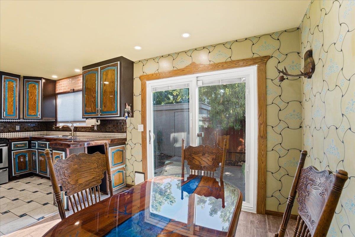 Detail Gallery Image 17 of 54 For 5883 Bamford Dr, Sacramento,  CA 95823 - 3 Beds | 1/1 Baths