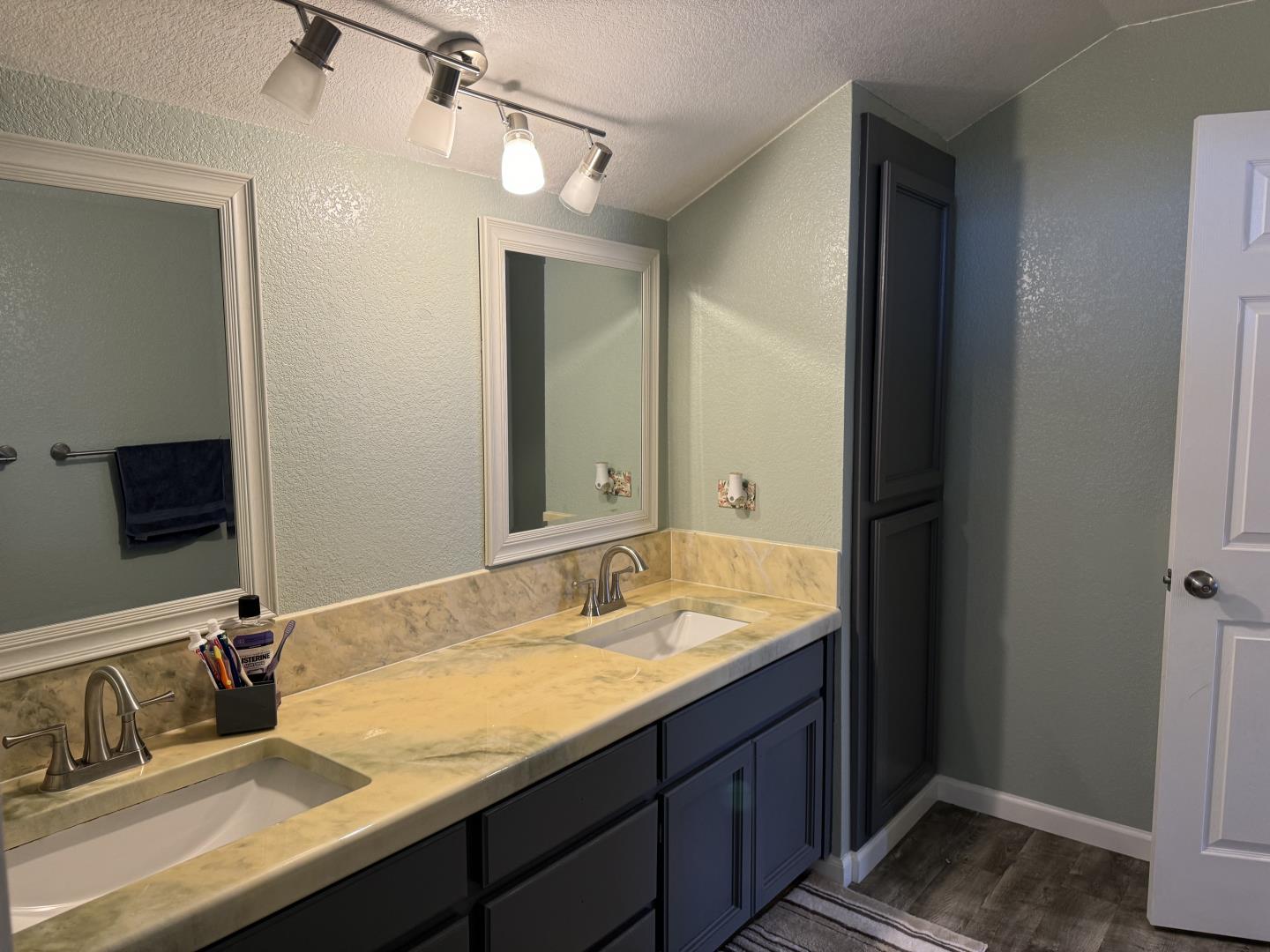 Detail Gallery Image 17 of 32 For 573 Cedarwood Ct, Los Banos,  CA 93635 - 4 Beds | 2/1 Baths