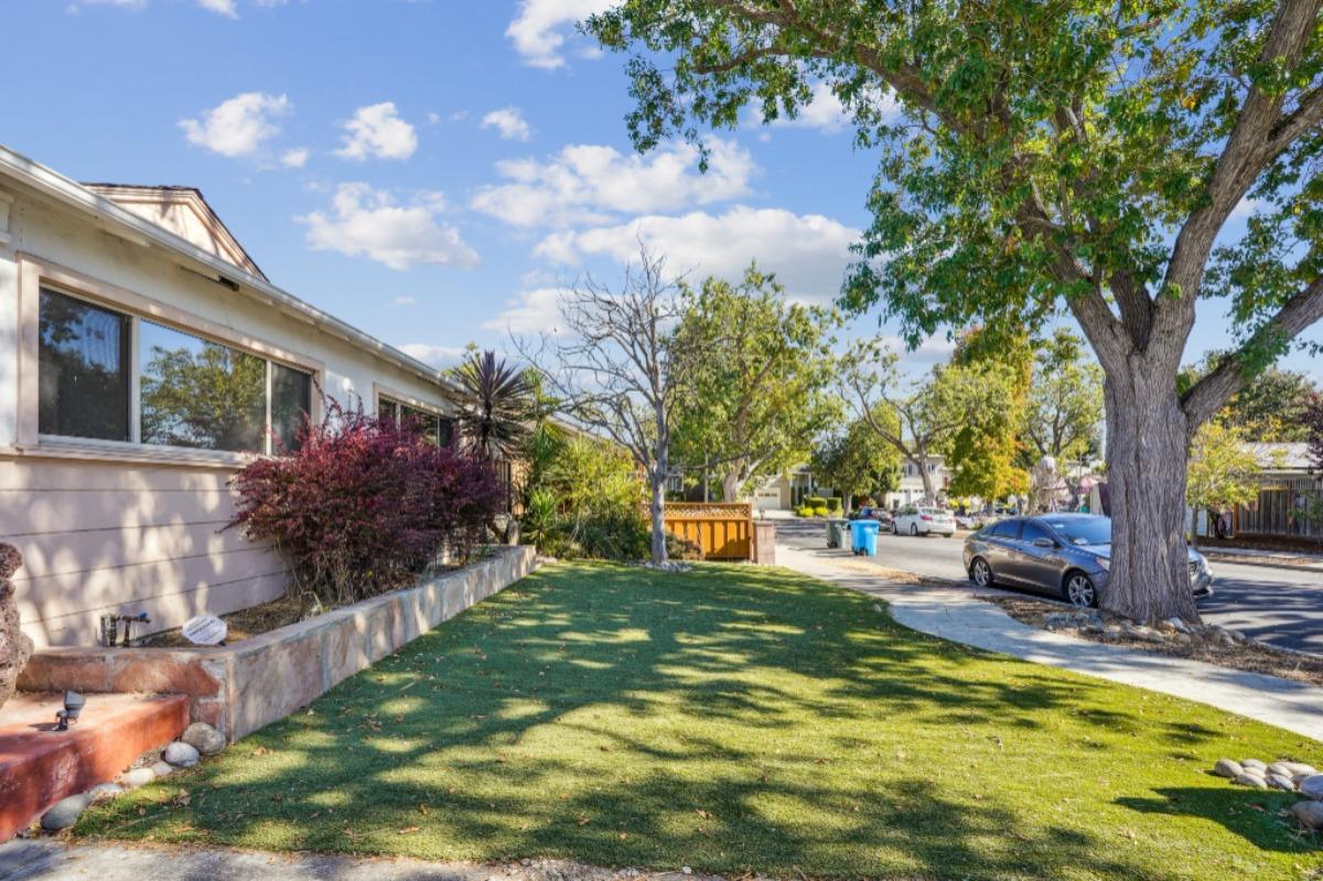 Detail Gallery Image 23 of 25 For 2716 Bristol Way, Redwood City,  CA 94061 - 4 Beds | 2 Baths