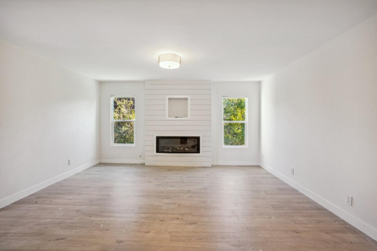 Detail Gallery Image 7 of 25 For 2716 Bristol Way, Redwood City,  CA 94061 - 4 Beds | 2 Baths