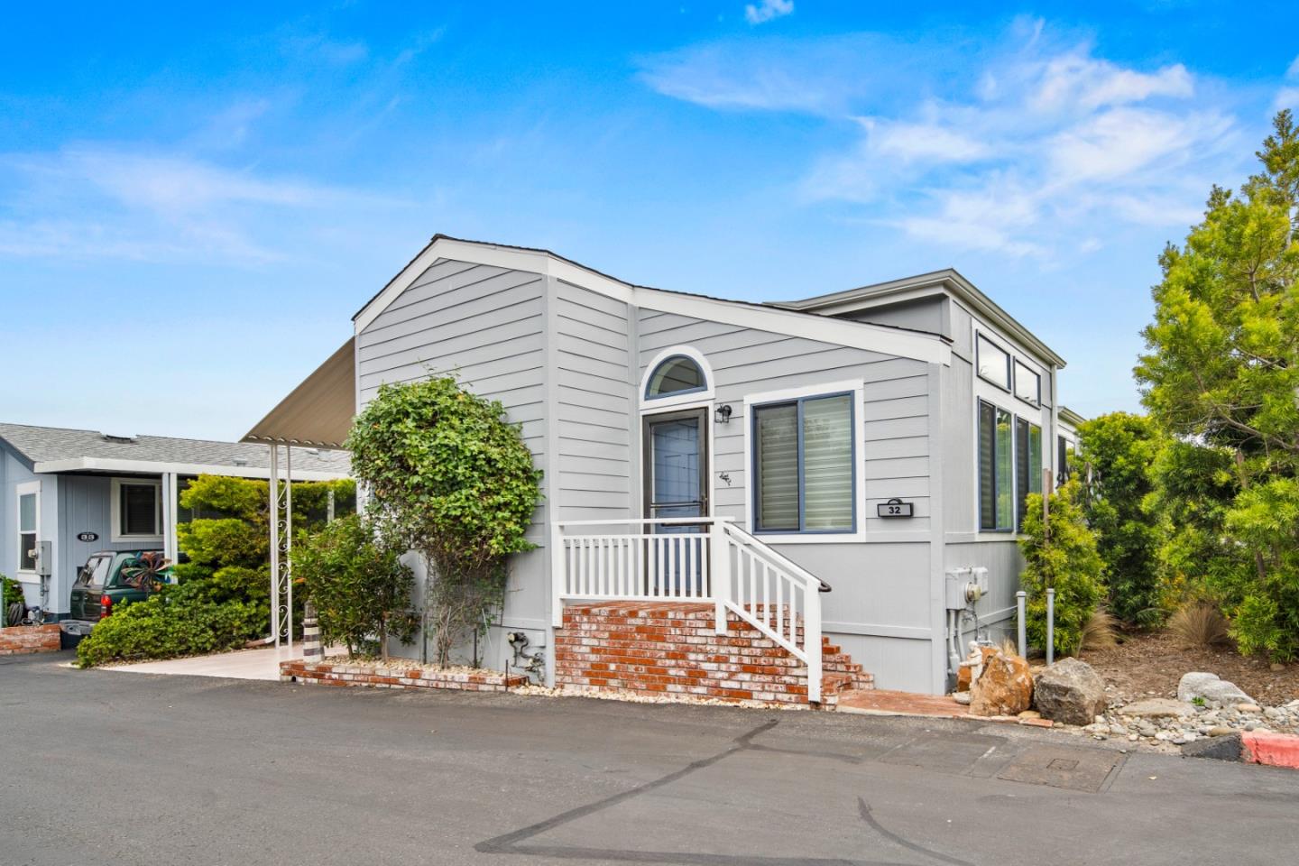 Detail Gallery Image 1 of 8 For 700 Briggs #32,  Pacific Grove,  CA 93950 - 3 Beds | 2 Baths