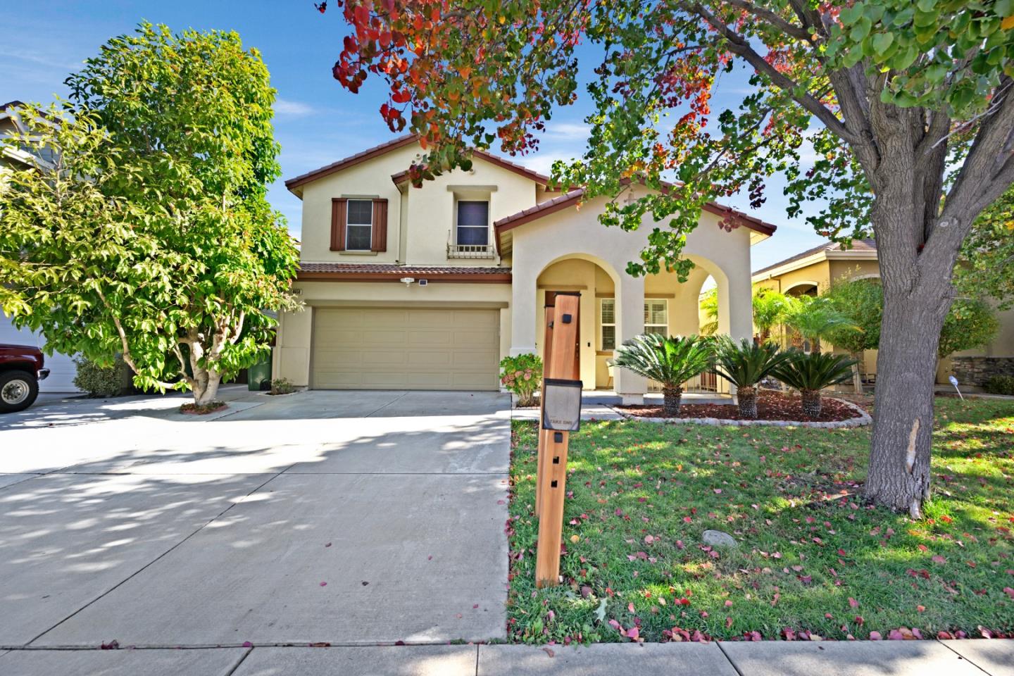 Detail Gallery Image 5 of 44 For 4658 Bonsai Ave, Tracy,  CA 95377 - 4 Beds | 2/1 Baths