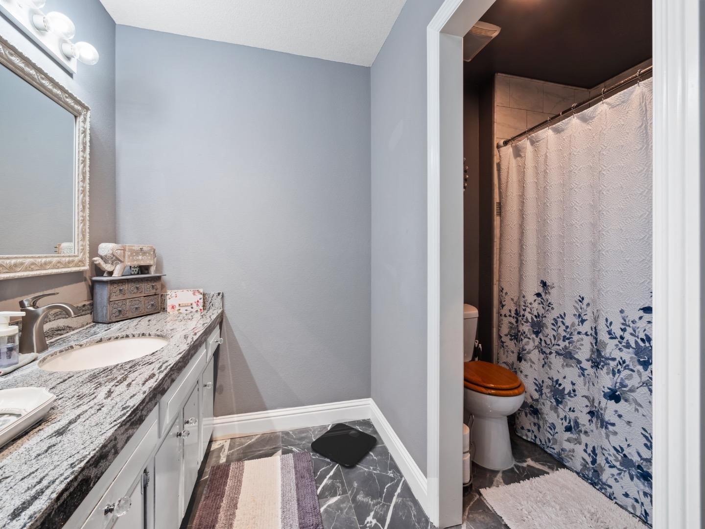 Detail Gallery Image 20 of 31 For 1856 Cherokee Dr #3,  Salinas,  CA 93906 - 3 Beds | 2/1 Baths