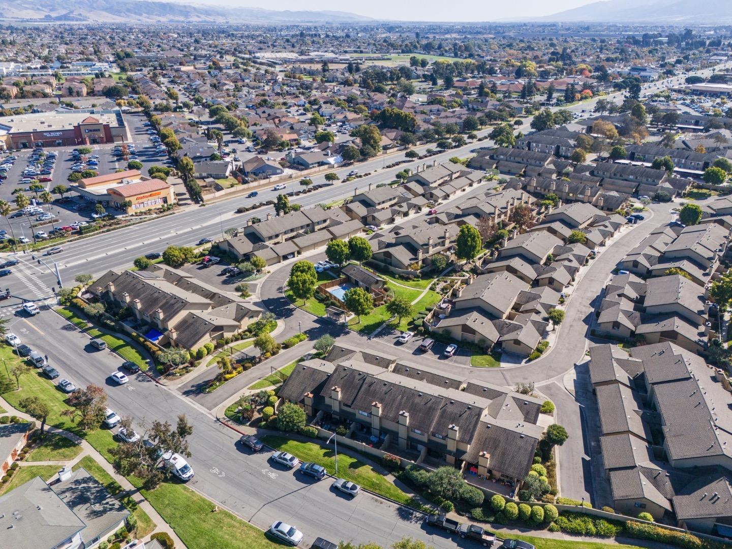 Detail Gallery Image 31 of 31 For 1856 Cherokee Dr #3,  Salinas,  CA 93906 - 3 Beds | 2/1 Baths