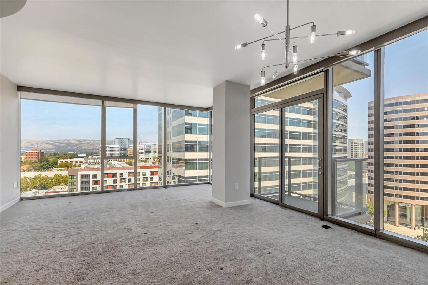 Detail Gallery Image 4 of 24 For 38 N Almaden Blvd #1320,  San Jose,  CA 95110 - 2 Beds | 2 Baths