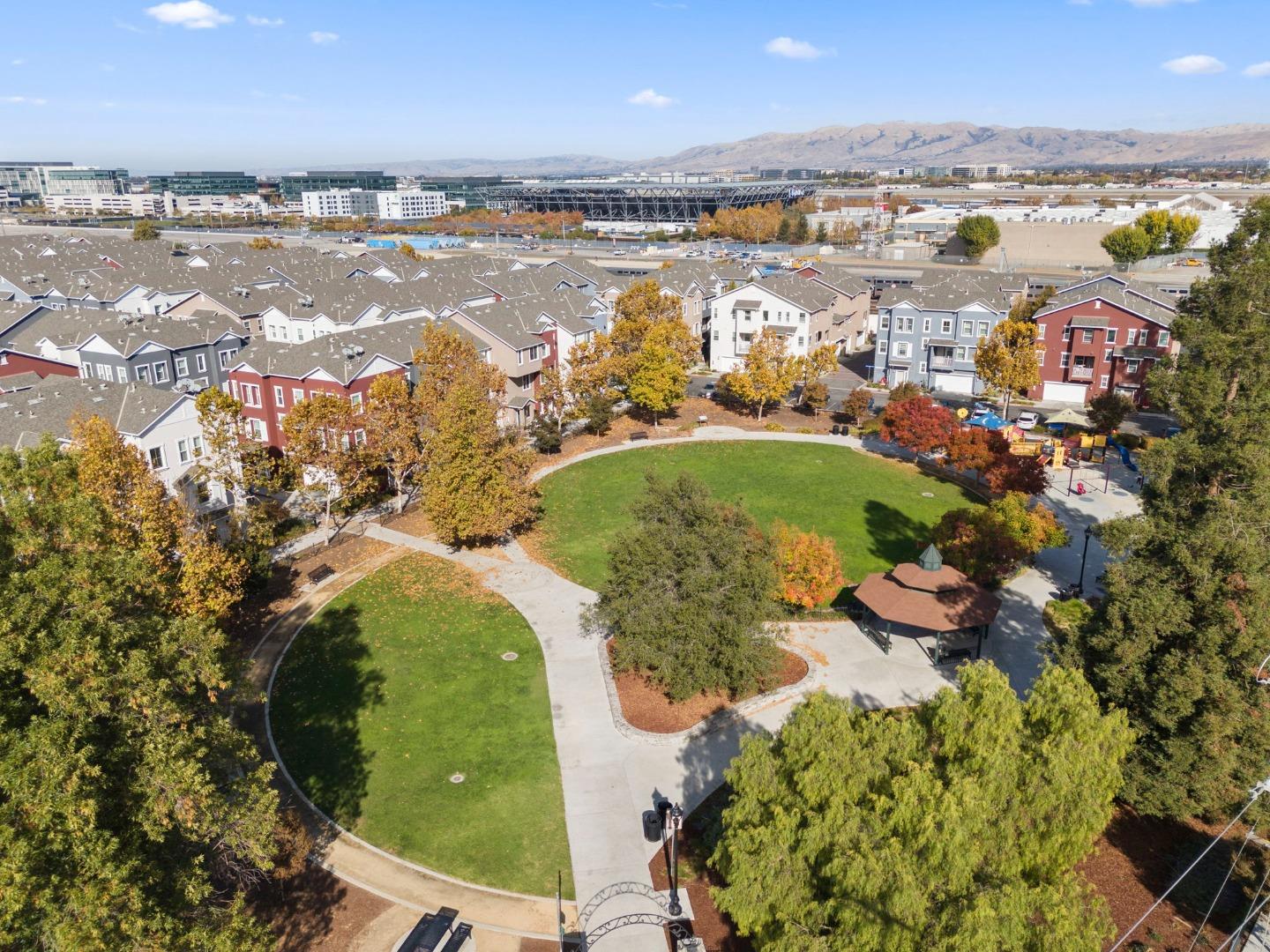 Detail Gallery Image 7 of 38 For 905 Alegre Pl, San Jose,  CA 95126 - 2 Beds | 2/1 Baths