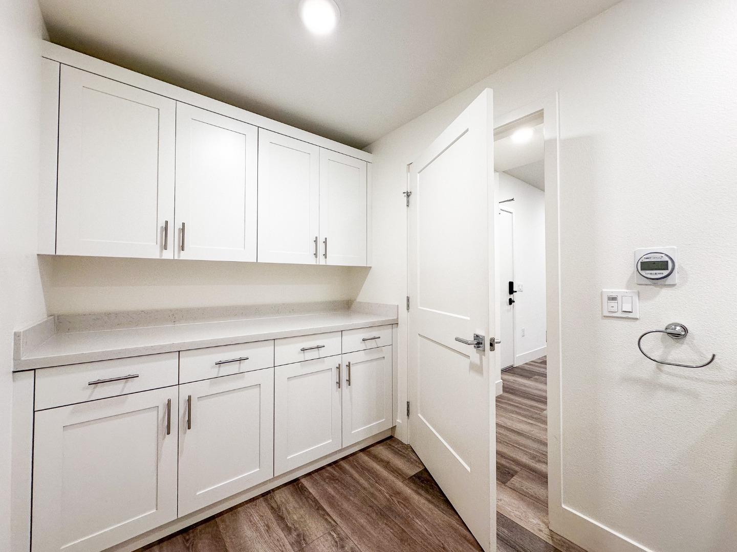 Detail Gallery Image 9 of 29 For 3578 Rambla Pl #425,  Santa Clara,  CA 95051 - 2 Beds | 2/1 Baths