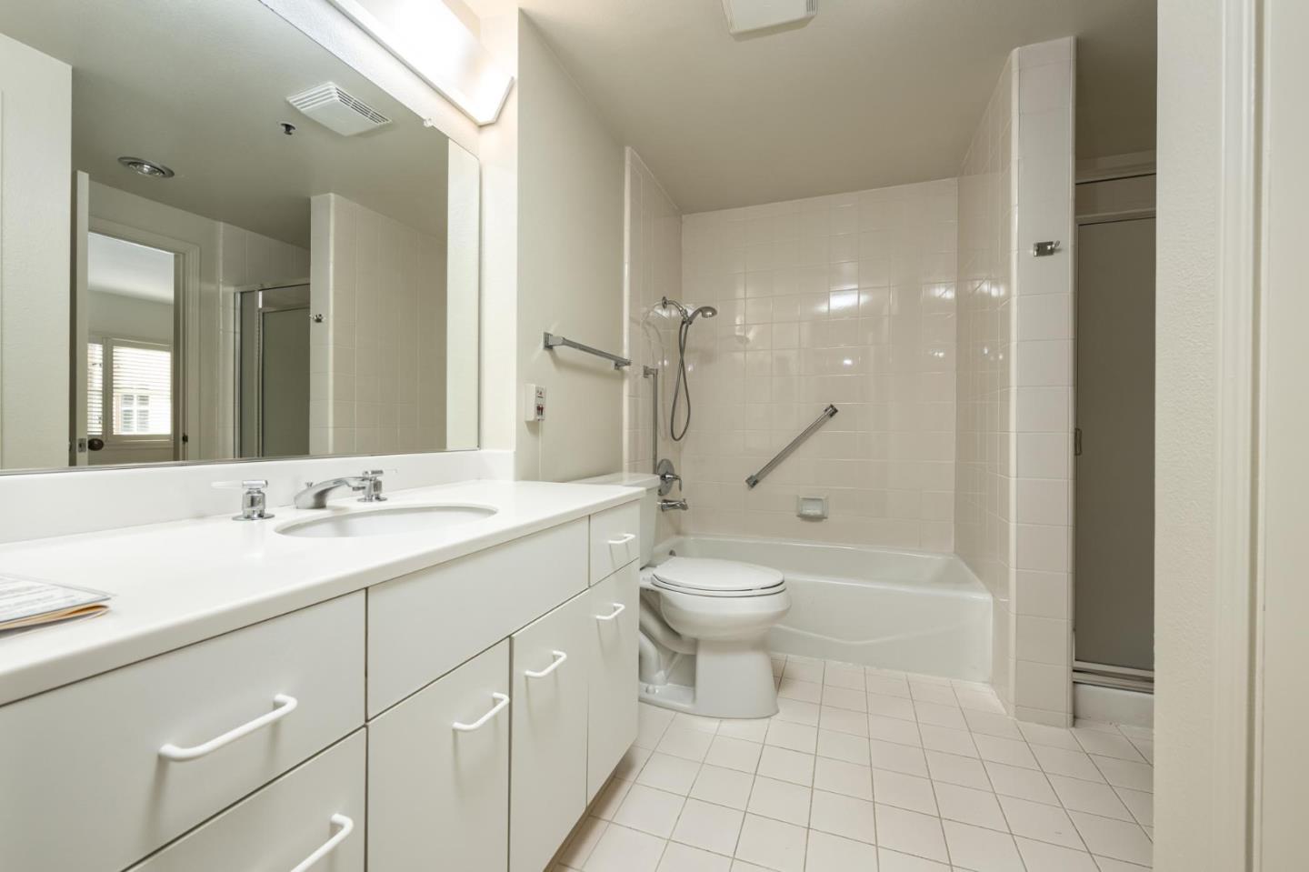 1 Baldwin Avenue # 214, San Mateo, California 94401, 1 Bedroom Bedrooms, ,1 BathroomBathrooms,Residential,For Sale,1 Baldwin Avenue # 214,ML81987101