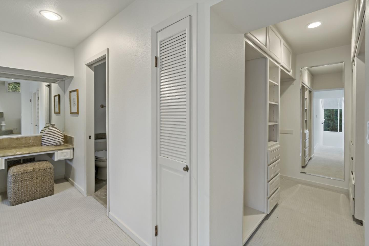 Detail Gallery Image 44 of 72 For 8 Oakhill Dr, Woodside,  CA 94062 - 6 Beds | 0 Baths