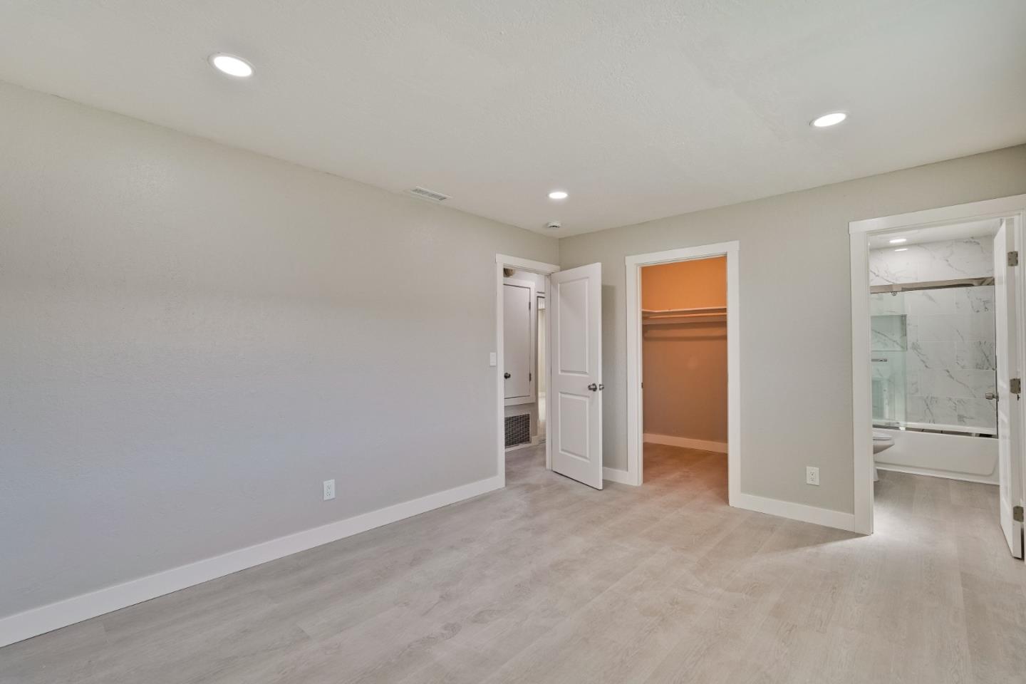 Detail Gallery Image 14 of 27 For 1521 Vic Rugh Ln, Watsonville,  CA 95076 - 4 Beds | 2 Baths