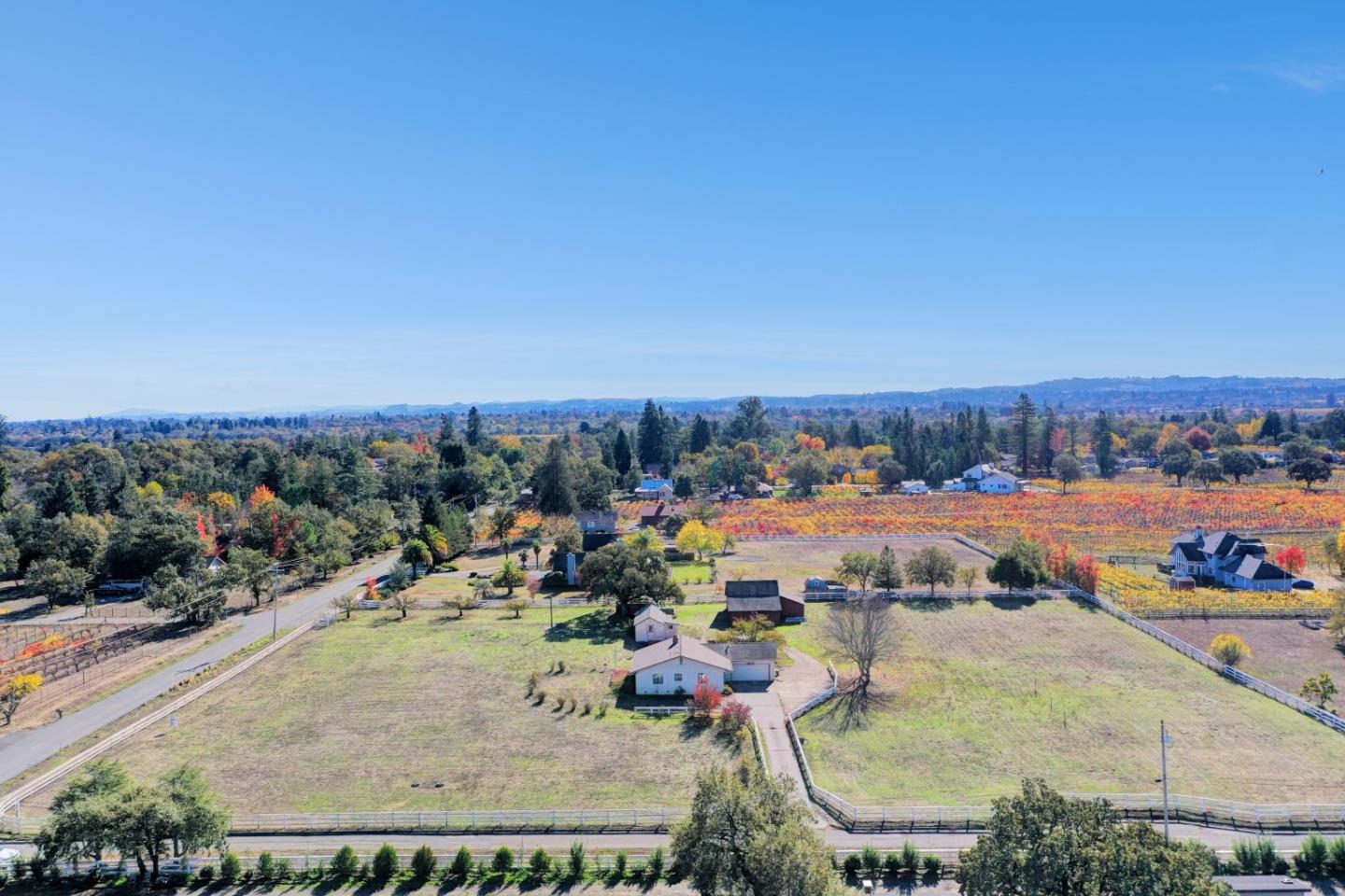 Detail Gallery Image 15 of 20 For 1665 Willowside Rd, Santa Rosa,  CA 95401 - 4 Beds | 3 Baths