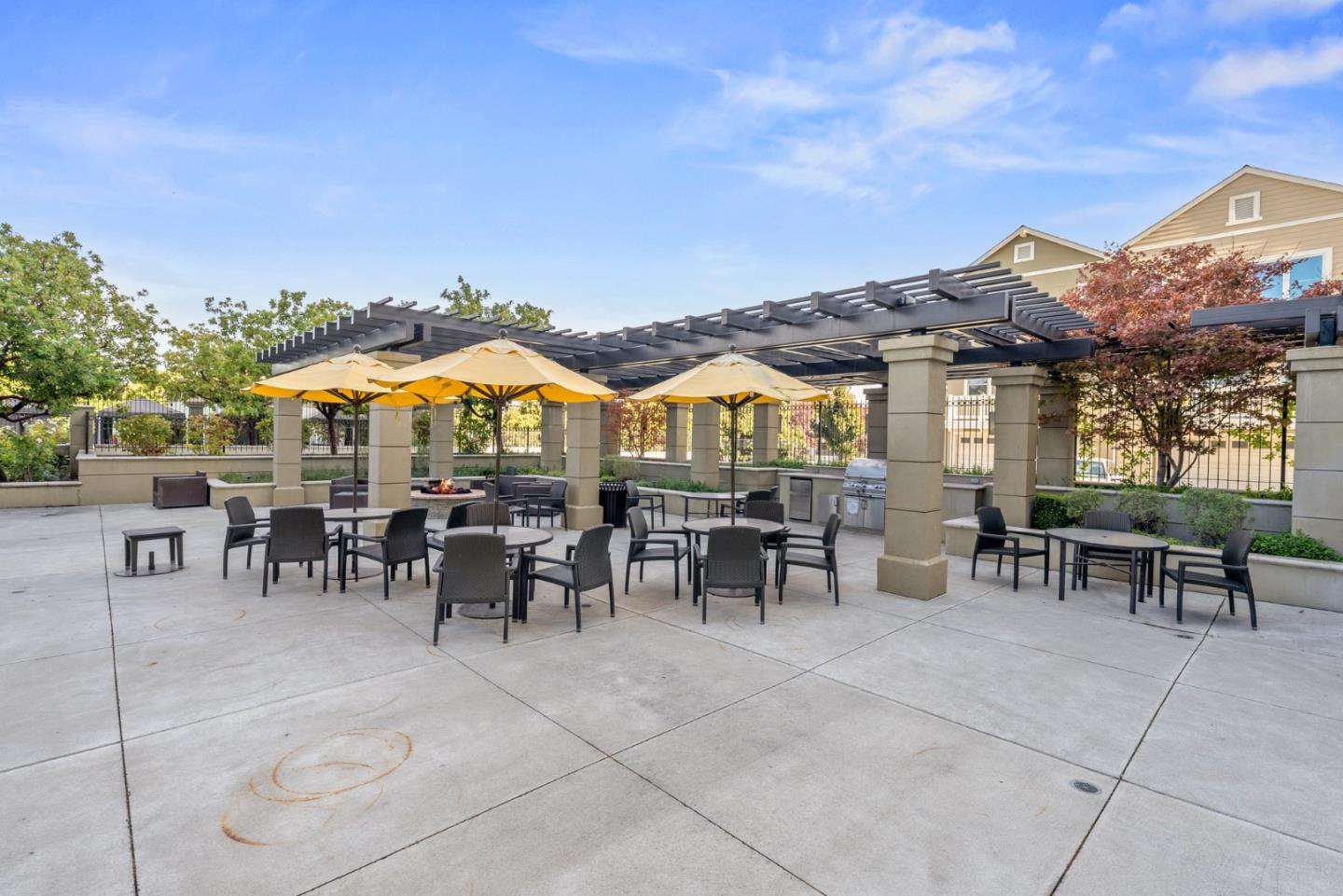 1375 Lick Avenue # 120, San Jose, California 95110, 1 Bedroom Bedrooms, ,1 BathroomBathrooms,Residential,For Sale,1375 Lick Avenue # 120,ML81987153