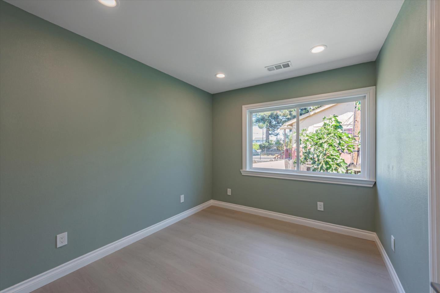 Detail Gallery Image 21 of 34 For 648 Marin Ave, Hayward,  CA 94541 - 3 Beds | 2 Baths