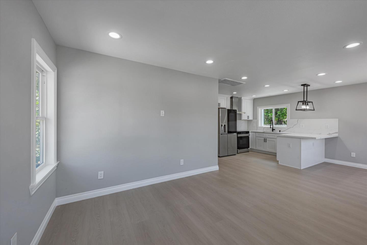 Detail Gallery Image 3 of 34 For 648 Marin Ave, Hayward,  CA 94541 - 3 Beds | 2 Baths