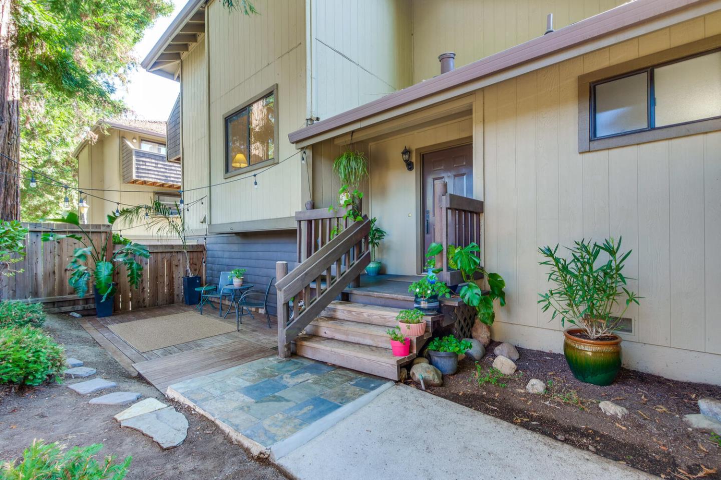 Detail Gallery Image 2 of 46 For 2437 Michele Jean Way, Santa Clara,  CA 95050 - 2 Beds | 2 Baths