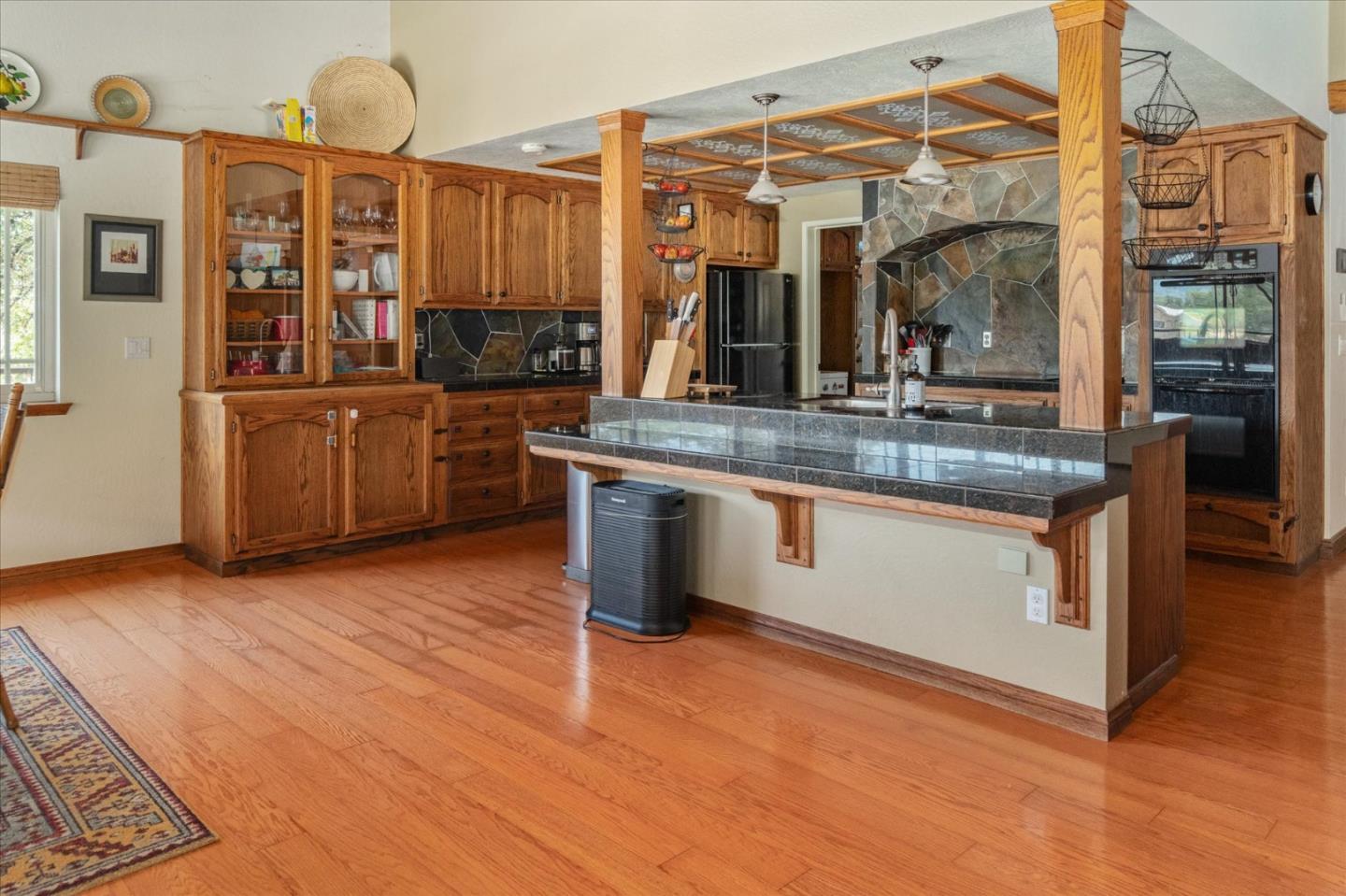 Detail Gallery Image 2 of 44 For 10207 Pool Station Rd, Angels Camp,  CA 95222 - 3 Beds | 2/1 Baths