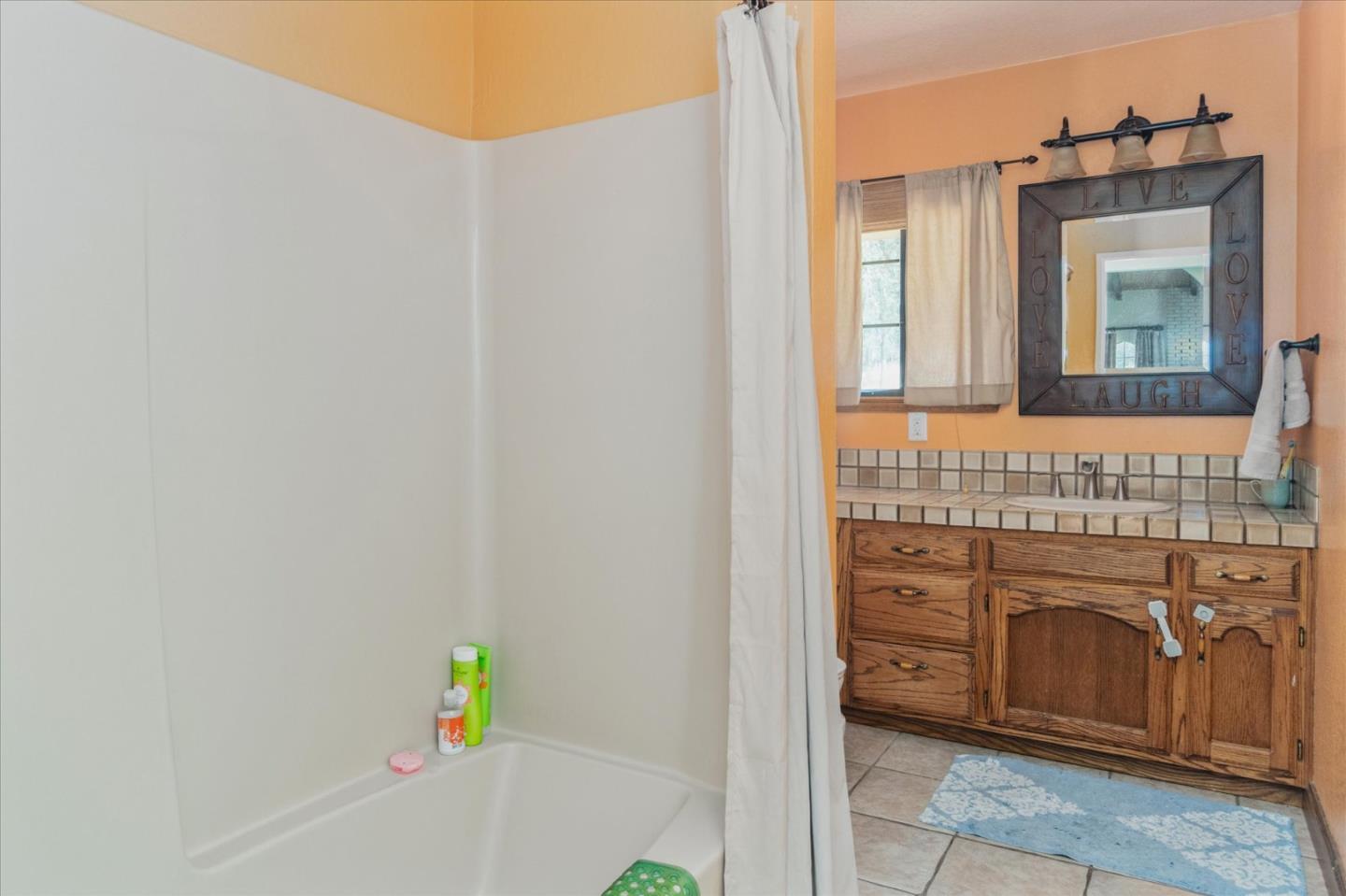 Detail Gallery Image 28 of 44 For 10207 Pool Station Rd, Angels Camp,  CA 95222 - 3 Beds | 2/1 Baths