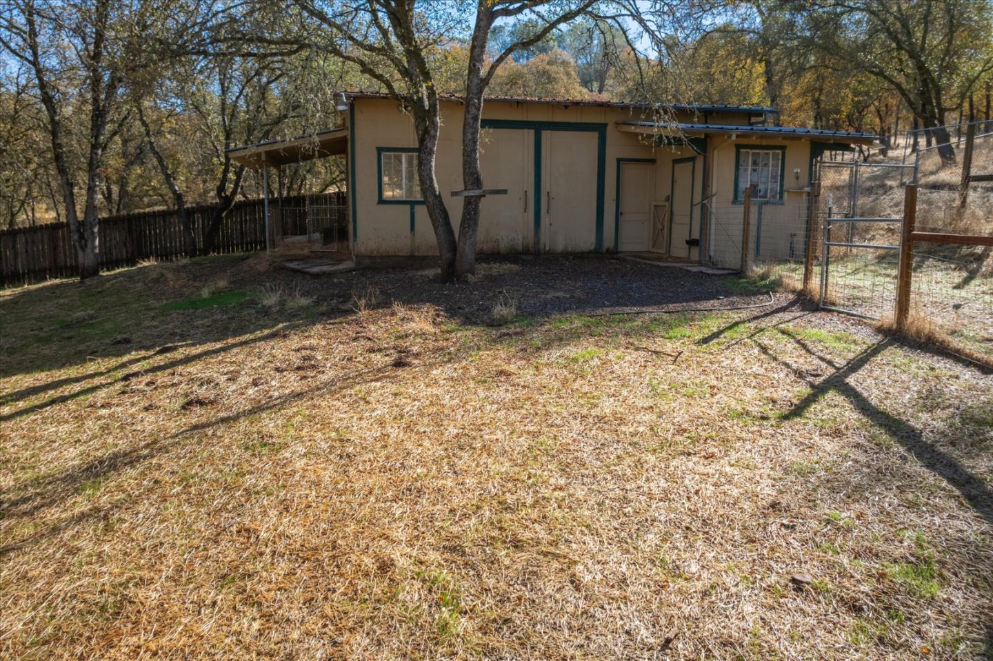 Detail Gallery Image 40 of 44 For 10207 Pool Station Rd, Angels Camp,  CA 95222 - 3 Beds | 2/1 Baths