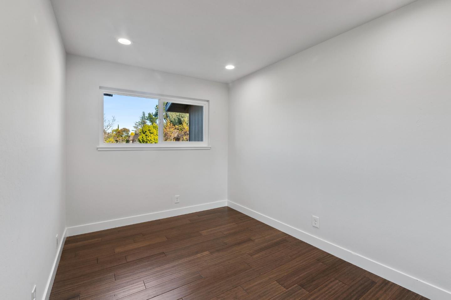 Detail Gallery Image 23 of 59 For 22597 Royal Oak Way, Cupertino,  CA 95014 - 4 Beds | 2/1 Baths