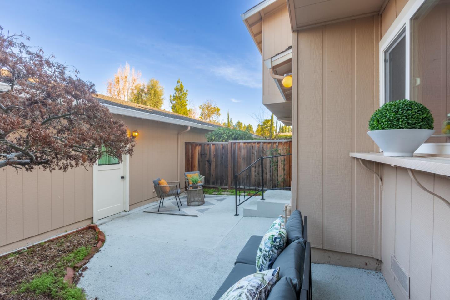 Detail Gallery Image 35 of 59 For 22597 Royal Oak Way, Cupertino,  CA 95014 - 4 Beds | 2/1 Baths