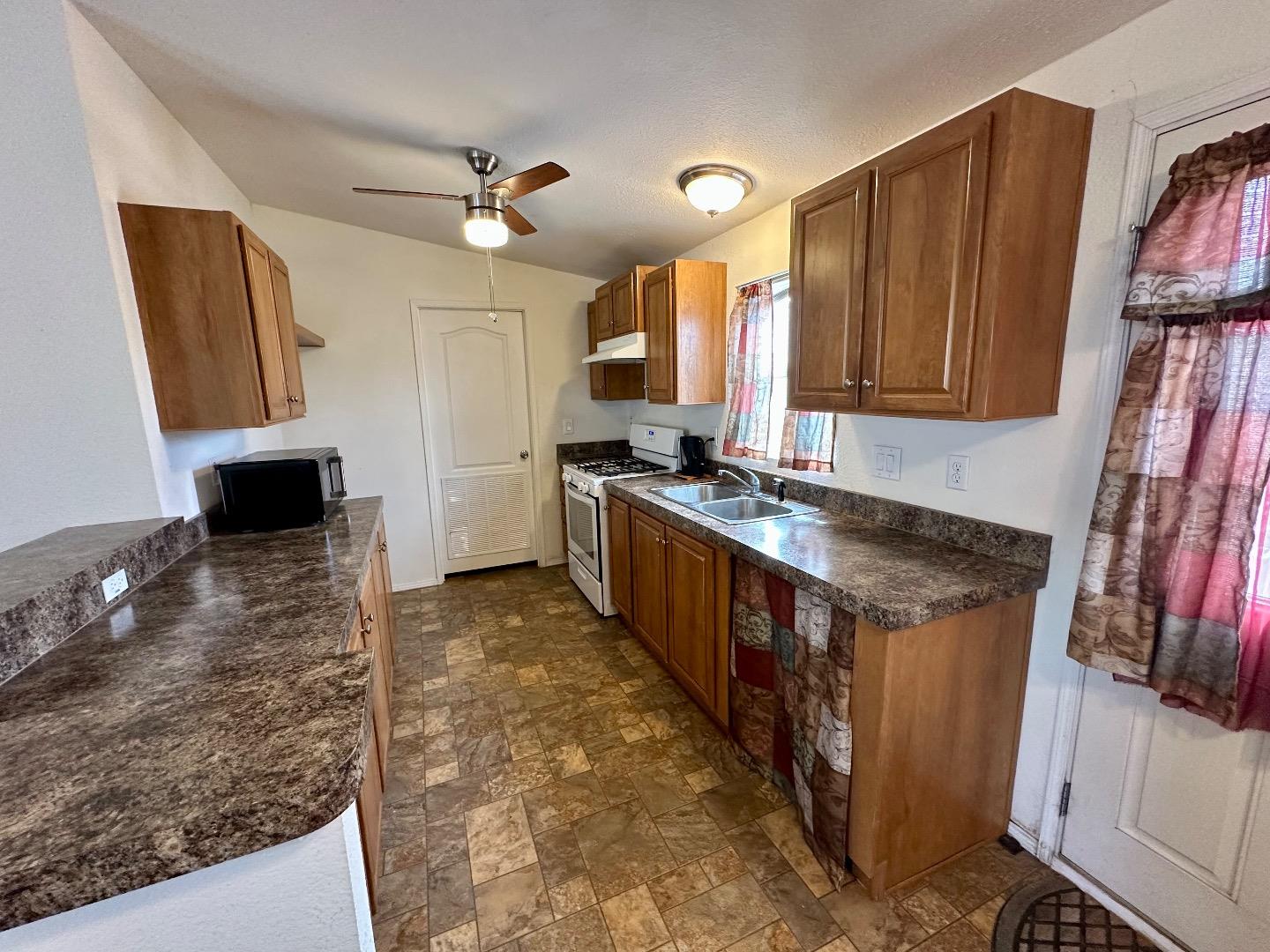 436 N Mercey Springs Road # 145, Los Banos, California 93635, 3 Bedrooms Bedrooms, ,2 BathroomsBathrooms,Manufactured In Park,For Sale,436 N Mercey Springs Road # 145,ML81987224