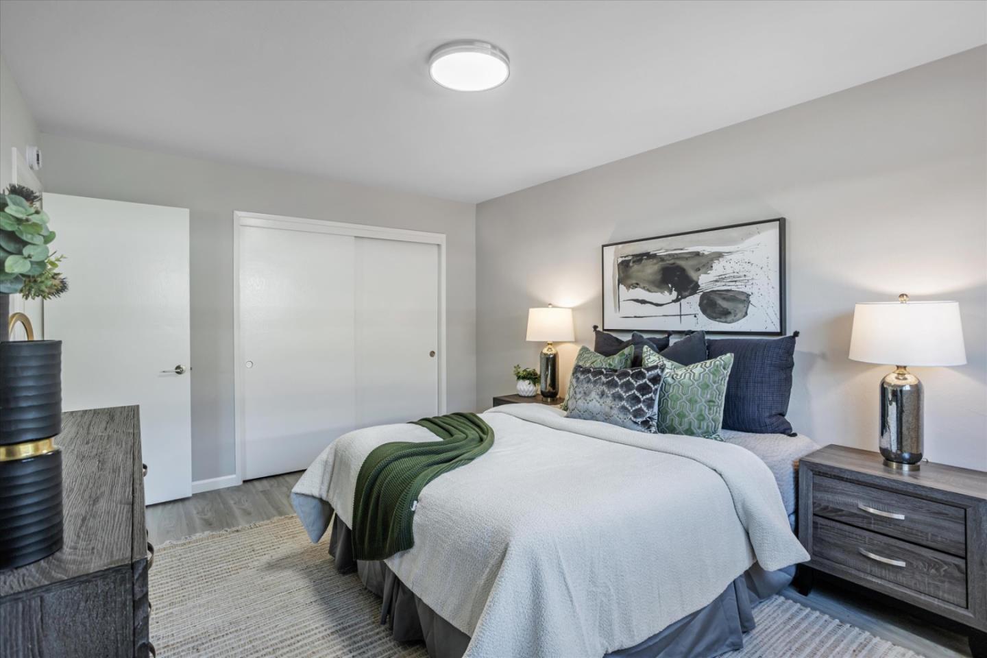 Detail Gallery Image 15 of 38 For 550 Hans Ave, Mountain View,  CA 94040 - 4 Beds | 2 Baths