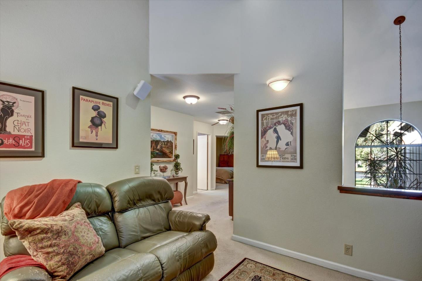 Detail Gallery Image 19 of 47 For 17500 Carriage Lamp Way, Morgan Hill,  CA 95037 - 3 Beds | 2/1 Baths