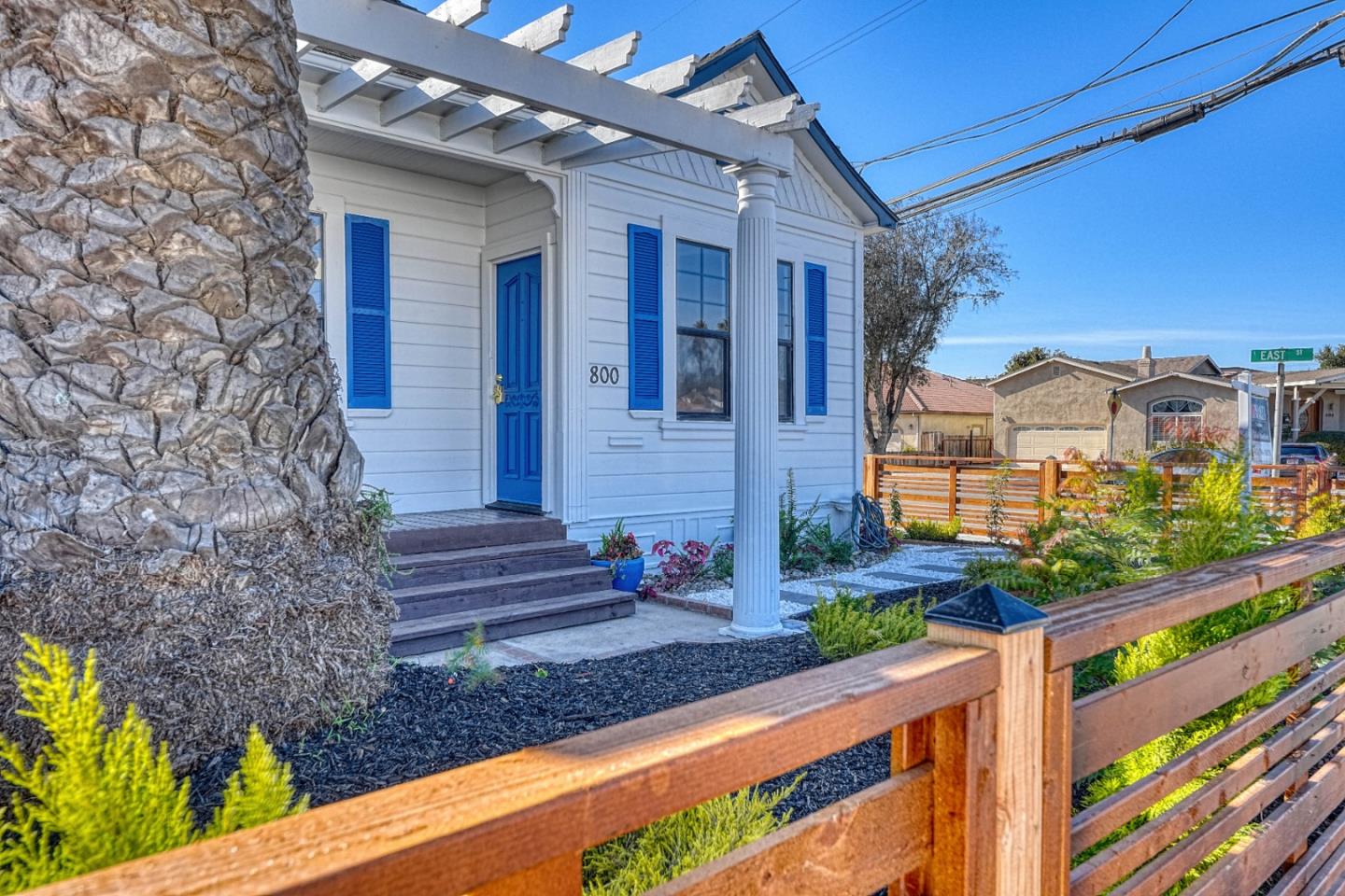 Detail Gallery Image 1 of 30 For 800 Market St, Soledad,  CA 93960 - 3 Beds | 2 Baths