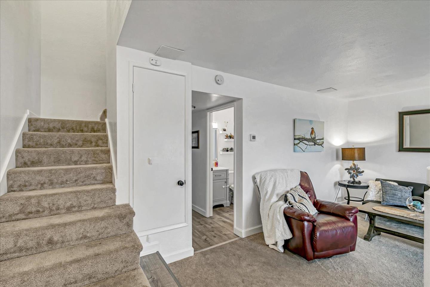 Detail Gallery Image 14 of 31 For 2157 Clearview Cir, Benicia,  CA 94510 - 3 Beds | 2/1 Baths