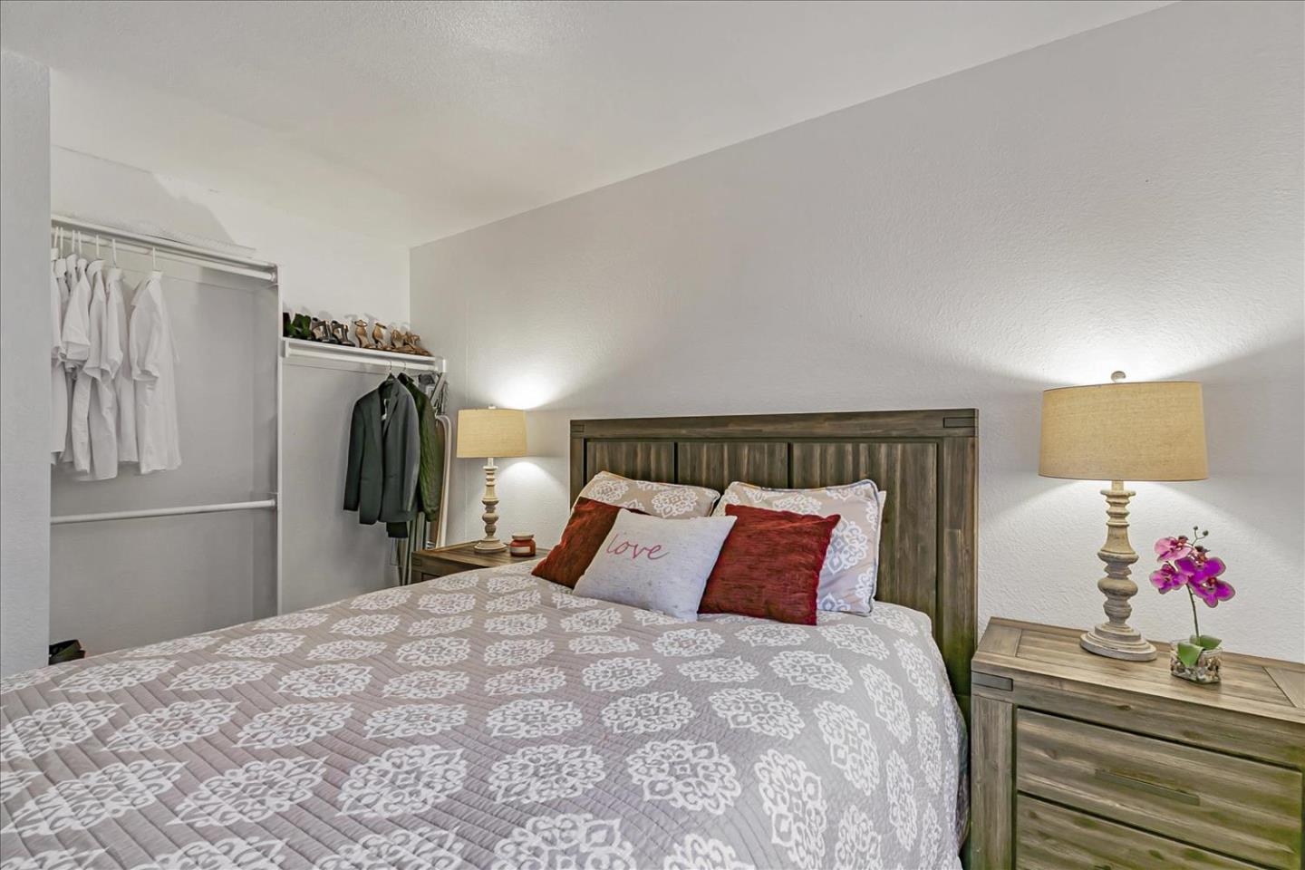 Detail Gallery Image 18 of 31 For 2157 Clearview Cir, Benicia,  CA 94510 - 3 Beds | 2/1 Baths