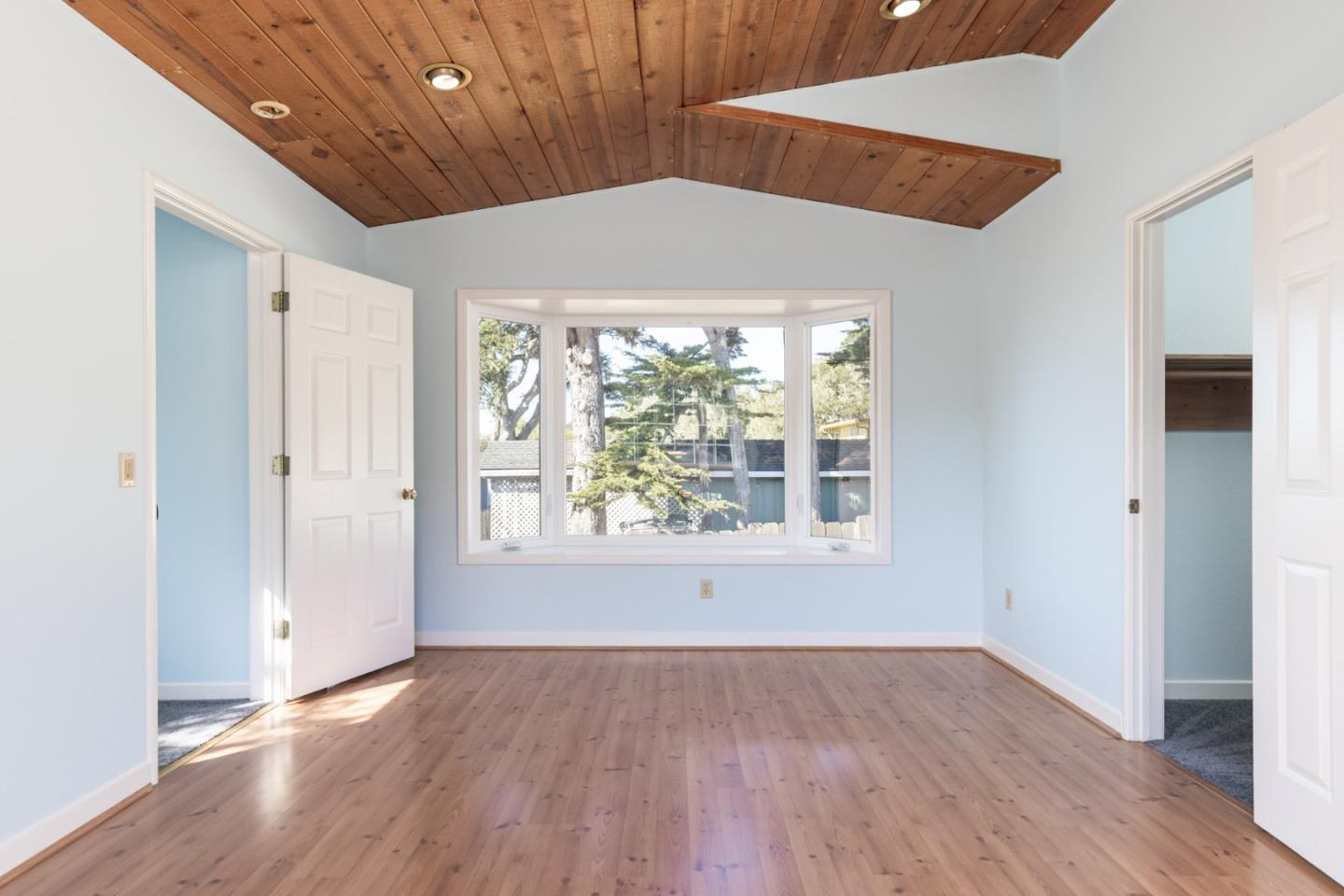 Detail Gallery Image 7 of 16 For 1212 Funston Ave, Pacific Grove,  CA 93950 - 3 Beds | 2 Baths