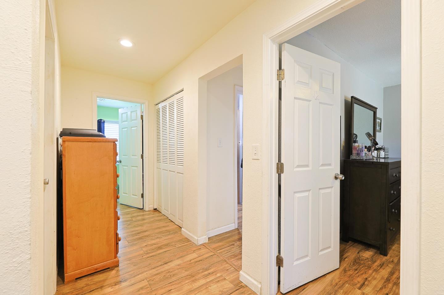 Detail Gallery Image 11 of 20 For 1779 Pescadero Dr, Salinas,  CA 93906 - 3 Beds | 1/1 Baths