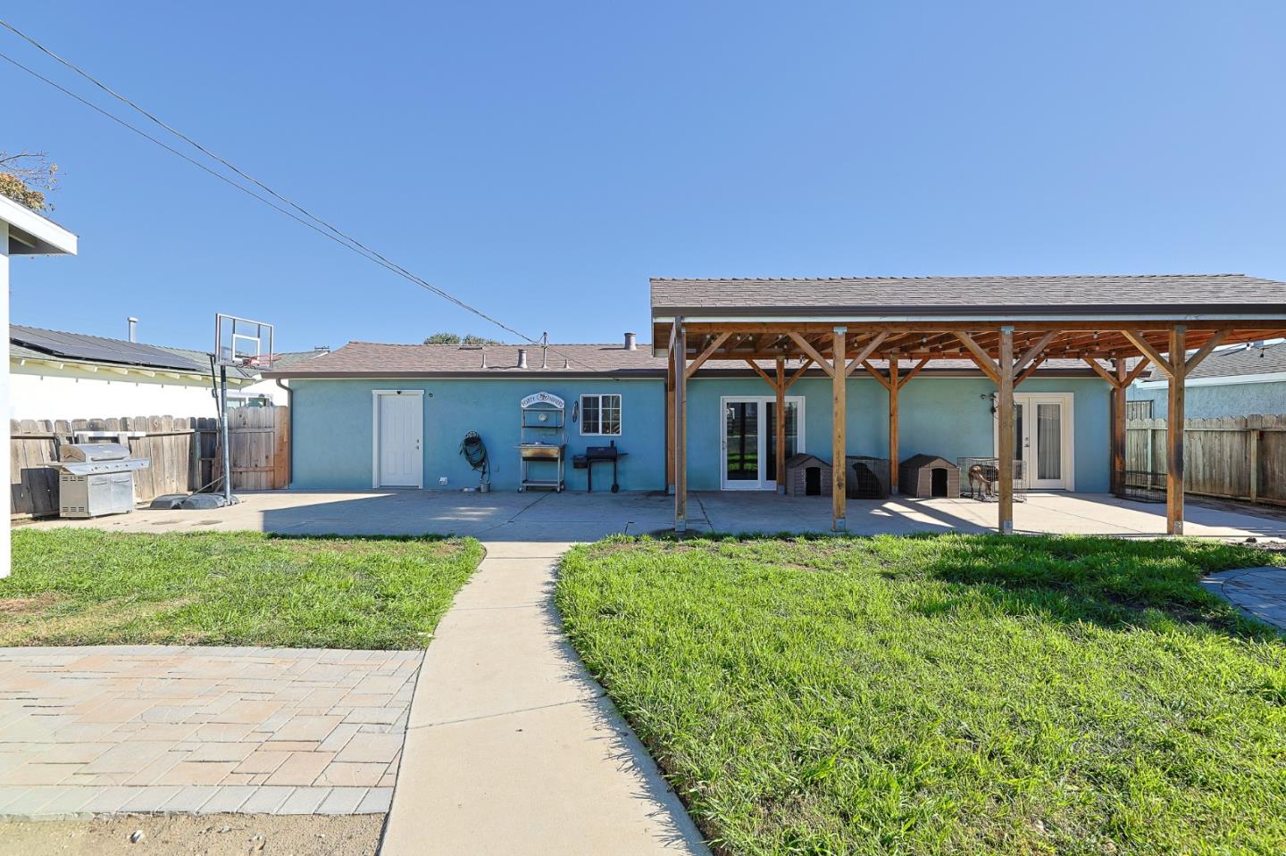 Detail Gallery Image 18 of 20 For 1779 Pescadero Dr, Salinas,  CA 93906 - 3 Beds | 1/1 Baths