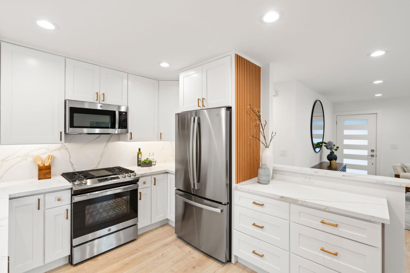 Detail Gallery Image 26 of 59 For 975 Crespi Dr, Pacifica,  CA 94044 - 3 Beds | 2 Baths