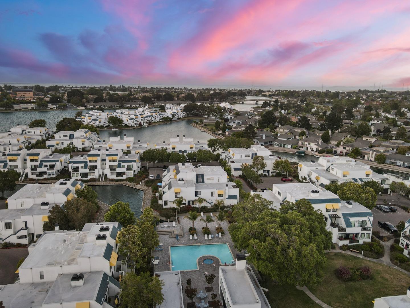 Detail Gallery Image 35 of 36 For 614 Portofino Ln, Foster City,  CA 94404 - 2 Beds | 2 Baths