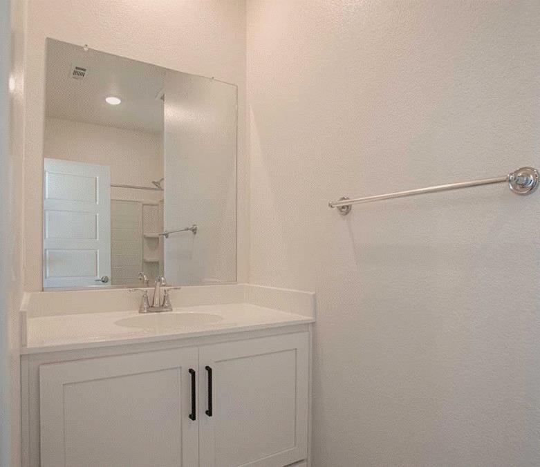 Detail Gallery Image 15 of 19 For 6705 Optimum Loop, San Jose,  CA 95119 - 2 Beds | 2/1 Baths