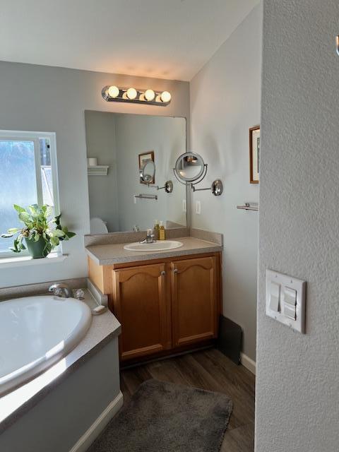 Detail Gallery Image 12 of 17 For 2900 Fairview Rd #33,  Hollister,  CA 95023 - 3 Beds | 2 Baths