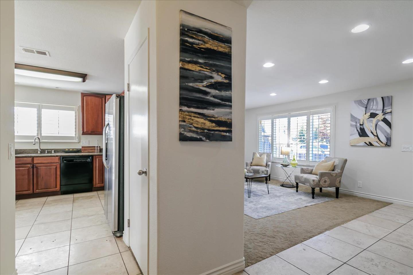 Detail Gallery Image 10 of 31 For 127 Rutgers Ct, Vallejo,  CA 94589 - 3 Beds | 2 Baths