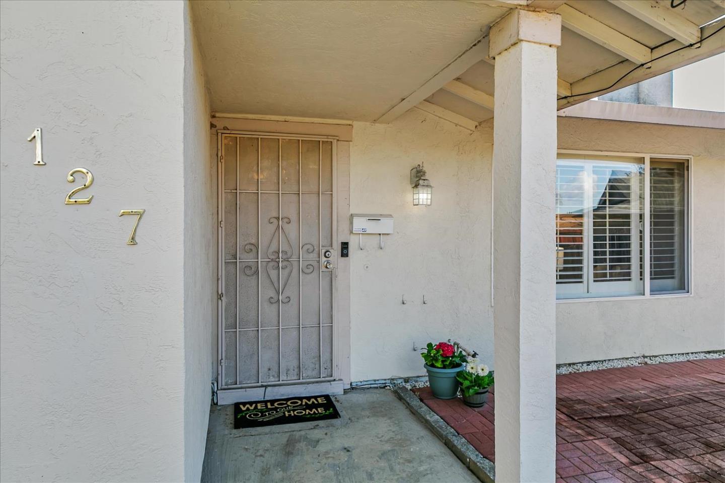 Detail Gallery Image 3 of 31 For 127 Rutgers Ct, Vallejo,  CA 94589 - 3 Beds | 2 Baths