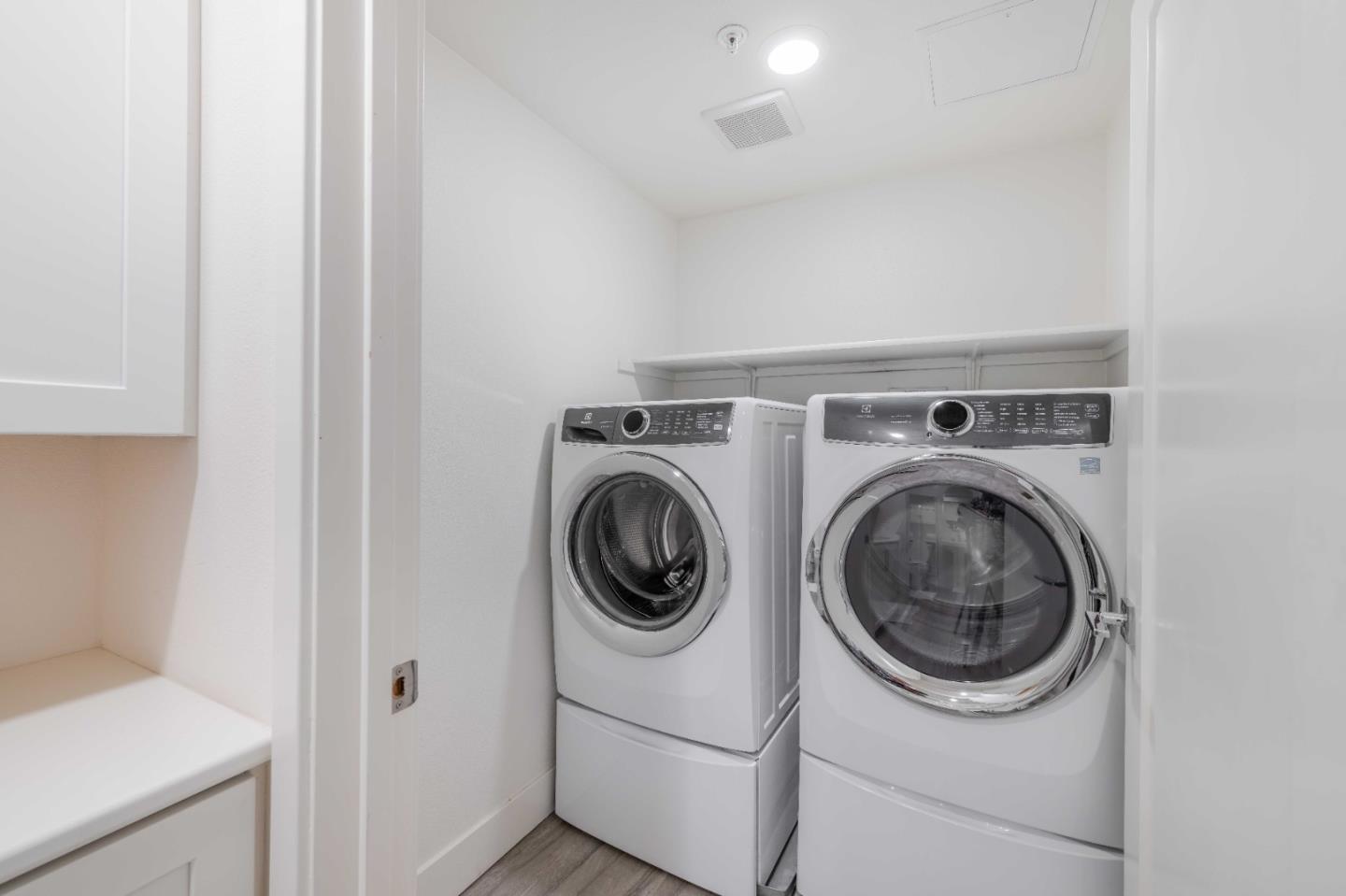 370 Riesling Avenue # 20, Milpitas, California 95035, 3 Bedrooms Bedrooms, ,2 BathroomsBathrooms,Residential Lease,For Rent,370 Riesling Avenue # 20,ML81987372