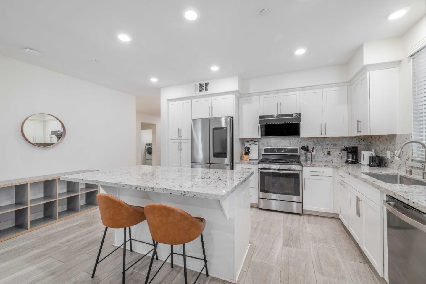 370 Riesling Avenue # 20, Milpitas, California 95035, 3 Bedrooms Bedrooms, ,2 BathroomsBathrooms,Residential Lease,For Rent,370 Riesling Avenue # 20,ML81987372
