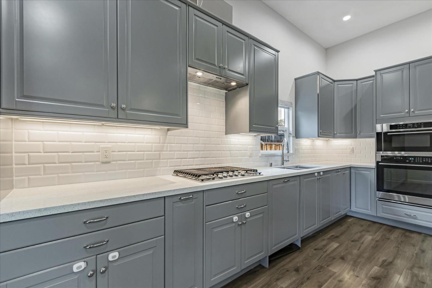 Detail Gallery Image 14 of 37 For 3323 Inspiration Ct, San Jose,  CA 95132 - 4 Beds | 2 Baths