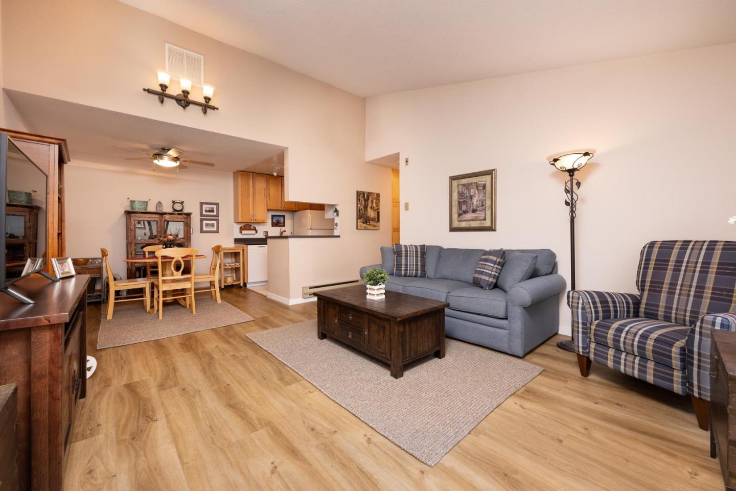 Detail Gallery Image 6 of 14 For 853 Woodside Way #238,  San Mateo,  CA 94401 - 1 Beds | 1 Baths