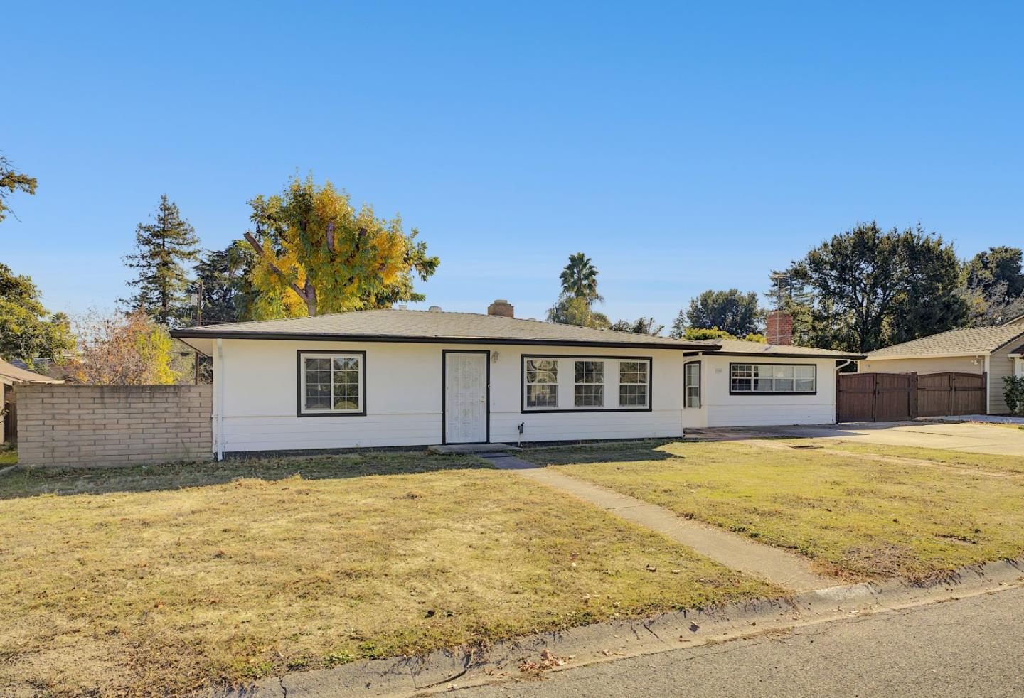 Detail Gallery Image 33 of 45 For 12548 Paseo Flores, Saratoga,  CA 95070 - 4 Beds | 2/1 Baths