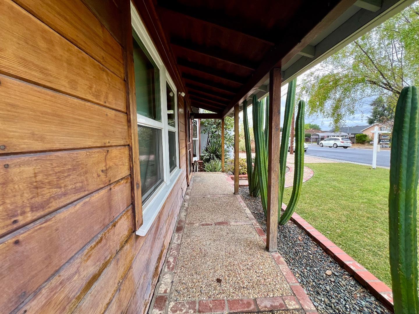 Detail Gallery Image 5 of 53 For 144 Pleasant Ridge Ave, San Jose,  CA 95127 - 2 Beds | 2 Baths